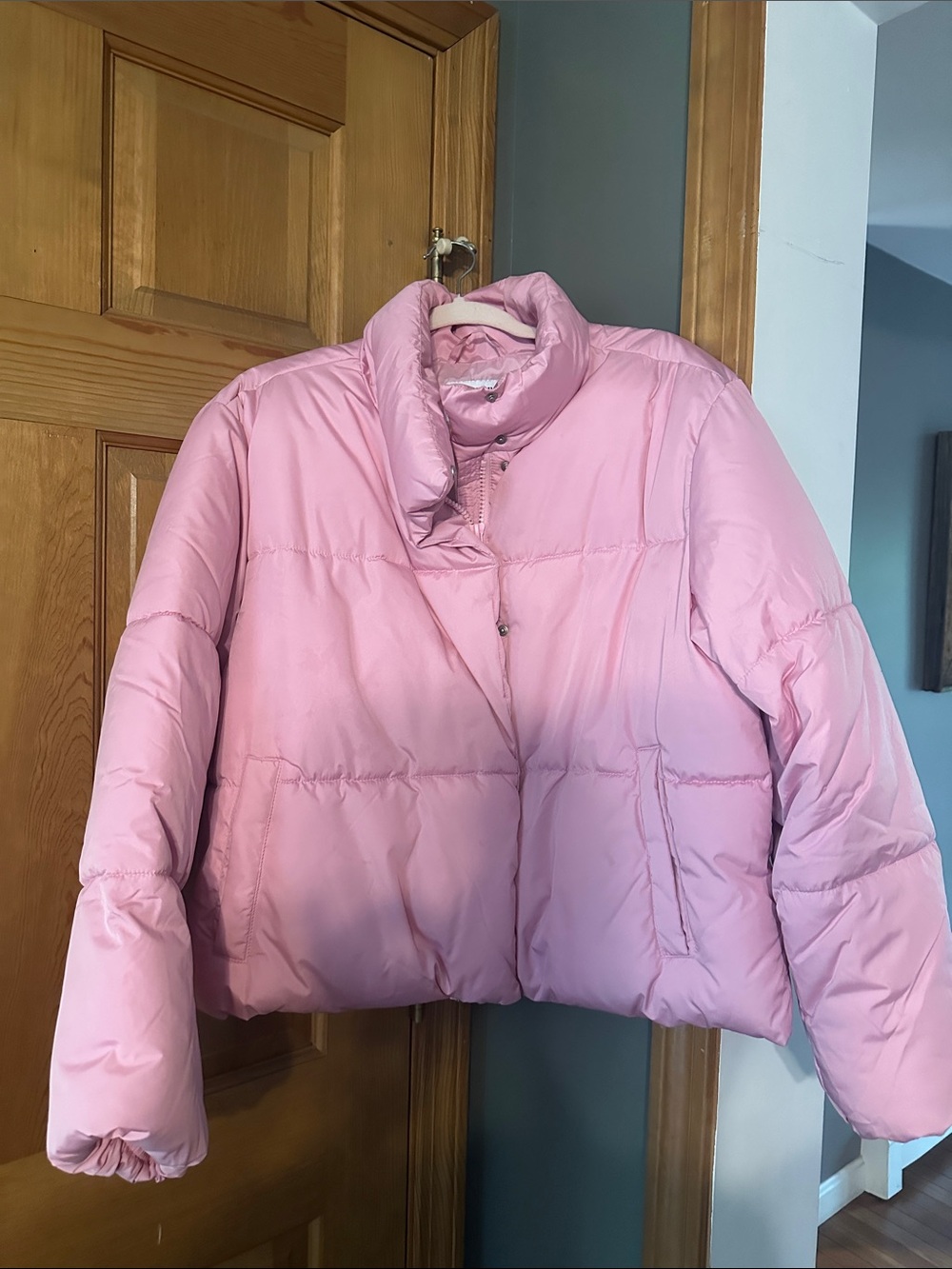 Old Navy Light Pink Women's Puffer Jacket